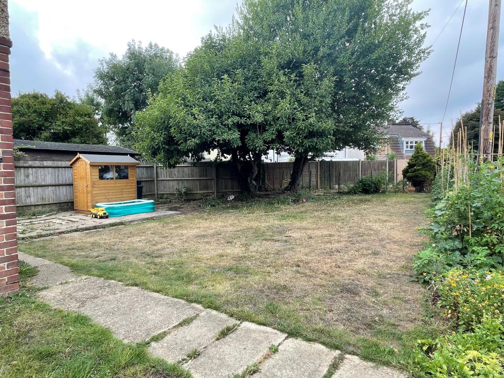 Lot: 123 - TWO-BEDROOM HOUSE FOR INVESTMENT -